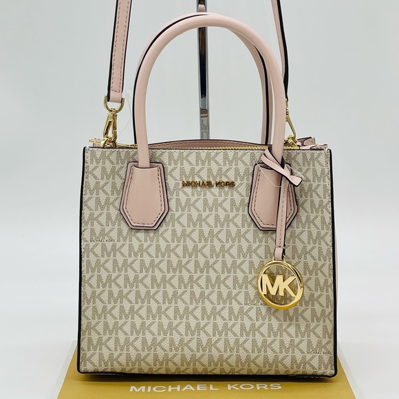 Michael Kors Medium Mercer Messenger Crossbody Bag - Picture 2 of 10